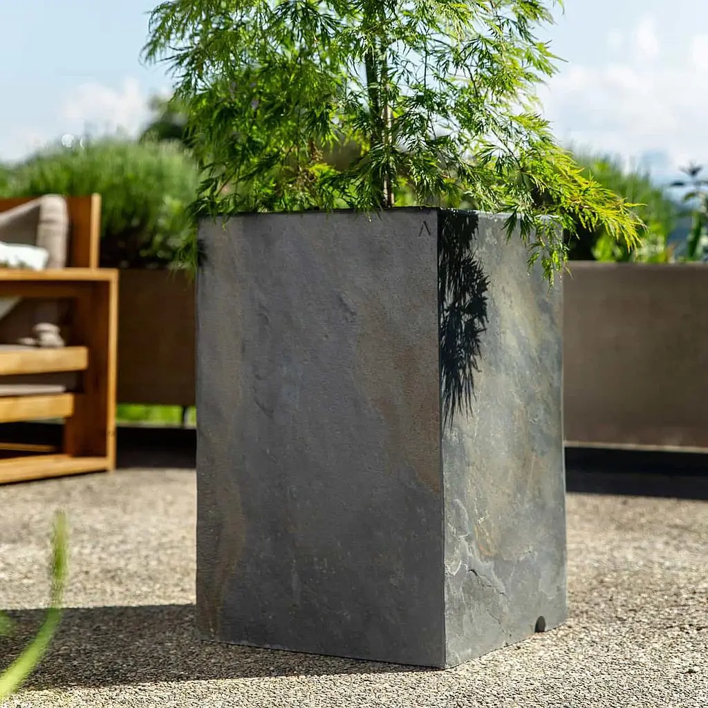 PYLO 60 Anthrazit – Pflanzsäule Outdoor 38 x 38 x 60 cm Naturschiefer Schwarz - Image 4